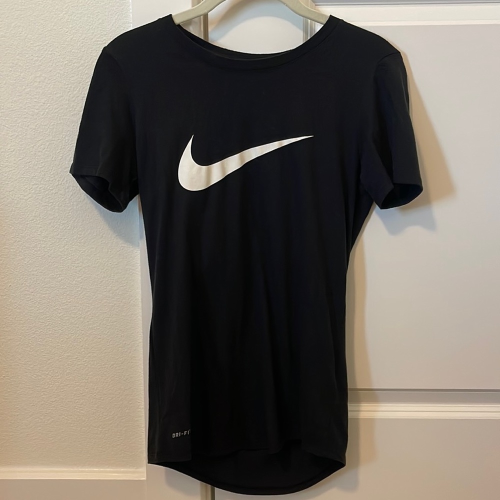 Nike size s short sleeve top